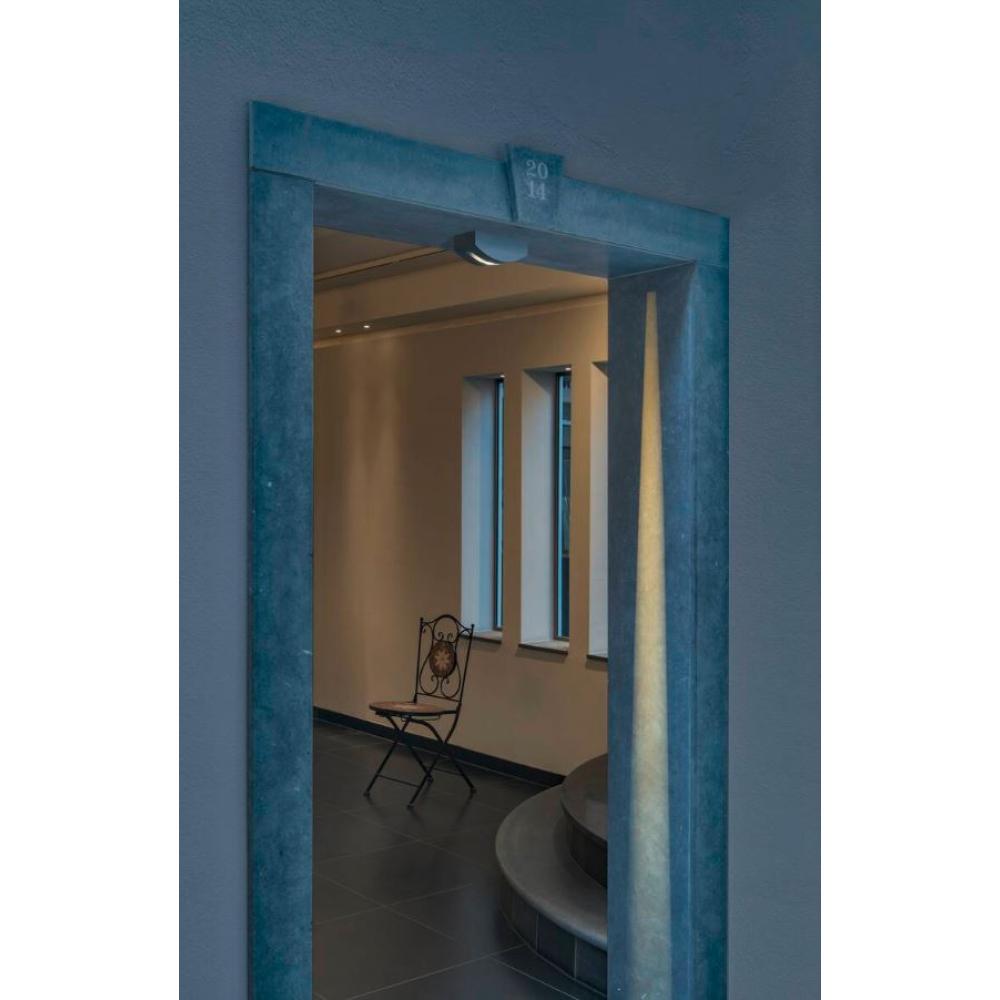 kulteri ip54 falilampa design modern feher projektoros fenykapu lampa fenysav vetites beepitett led.jpg